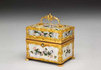 图片[2]-Gilt bronze personal accessory case with decor of  mother-of-pearl inlay.-China Archive